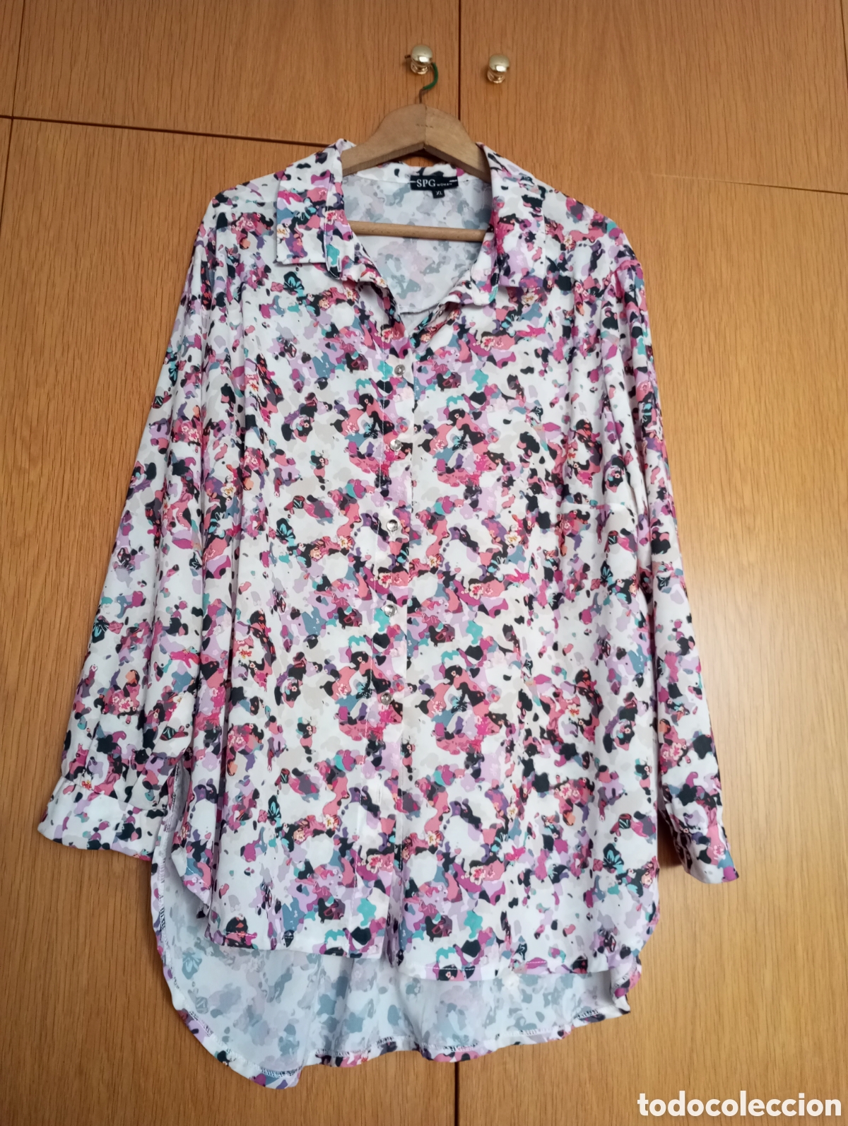 Segunda mano: Blusa estampada talla grande - Foto 1