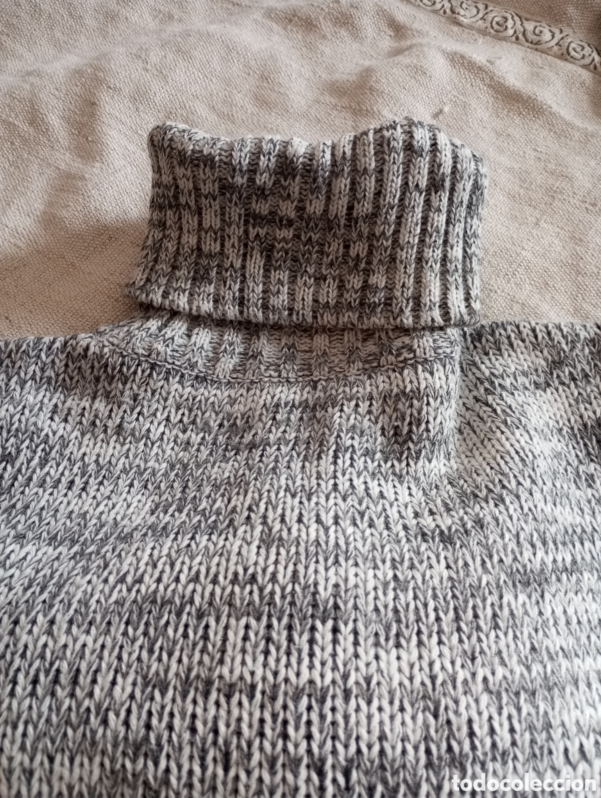 Segunda mano: Jersey gris en tonos degradados - Foto 2