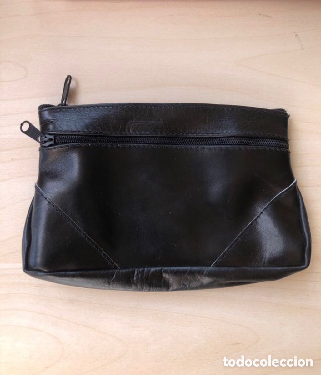 Segunda mano: Cartera monedero de piel con cierre de cremallera. ASM - Foto 1