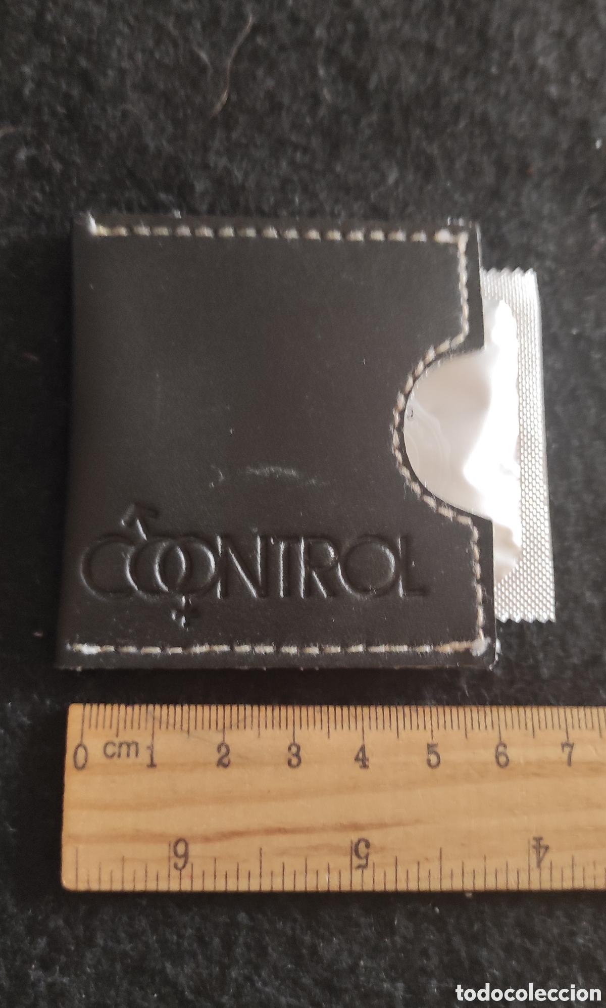 Segunda mano: Funda s&iacute;mil piel Control - Foto 2