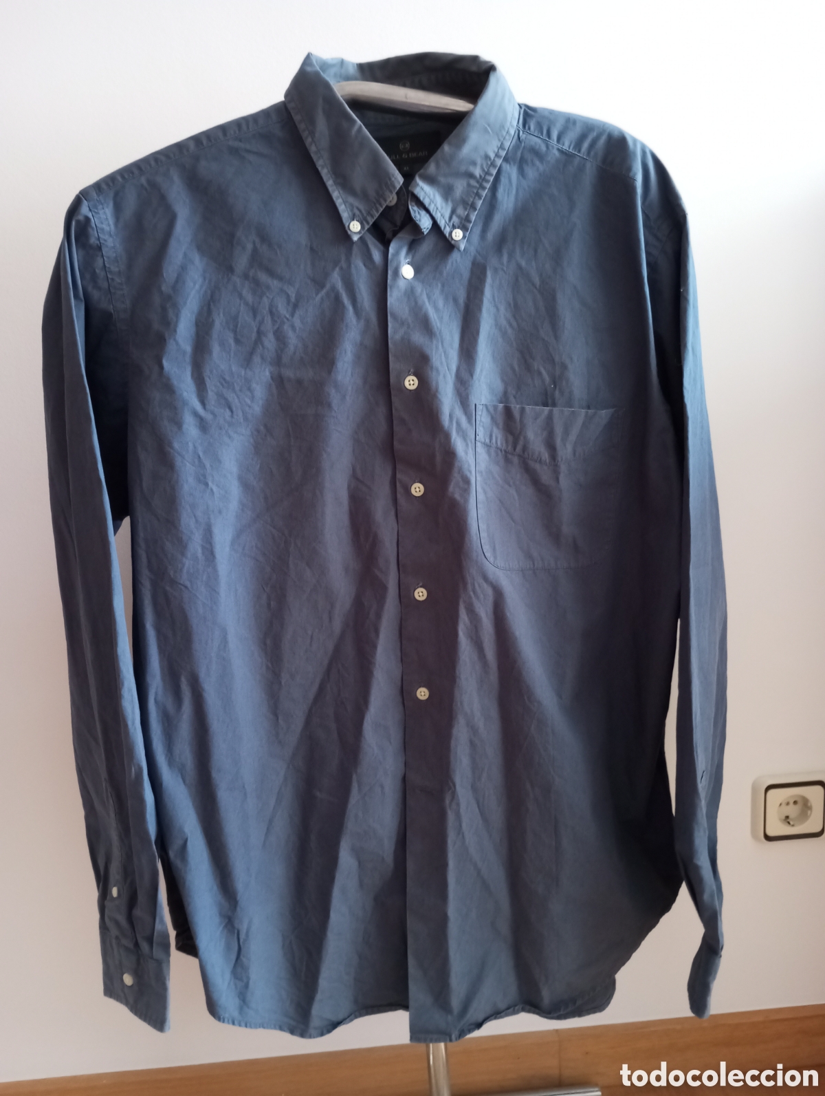 Segunda mano: Camisa lisaazul marino - Foto 1