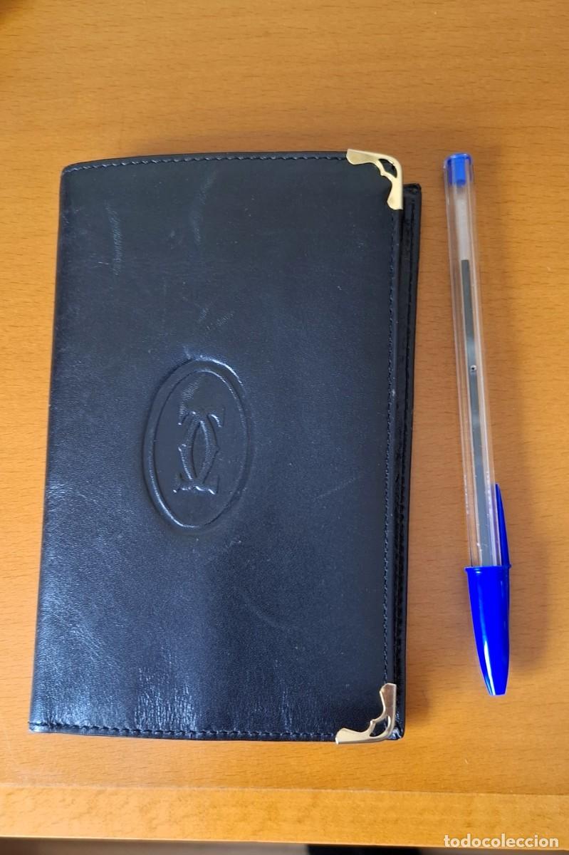 Segunda mano: Cartera/Monedero en piel negro. - Foto 2