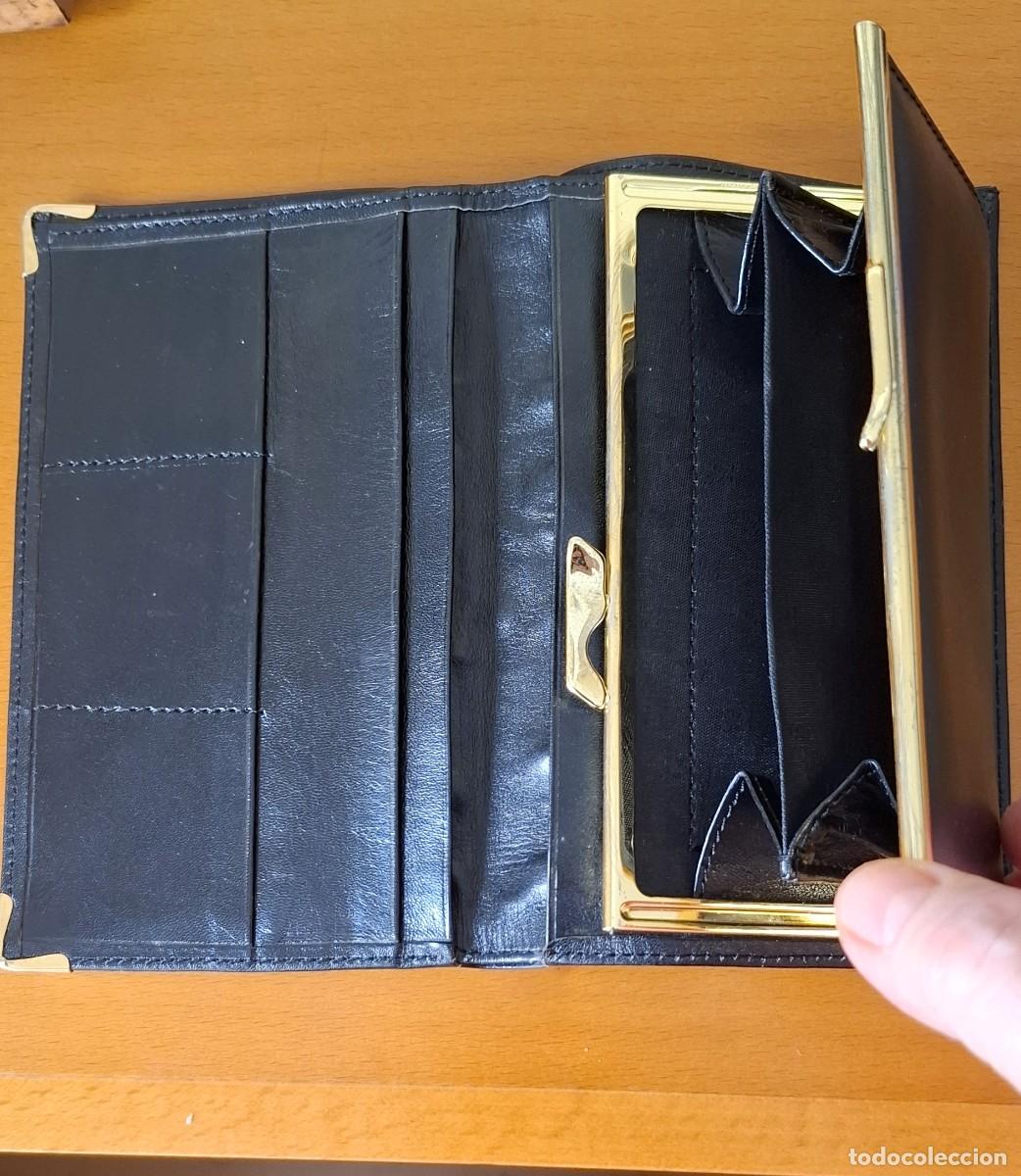 Segunda mano: Cartera/Monedero en piel negro. - Foto 4