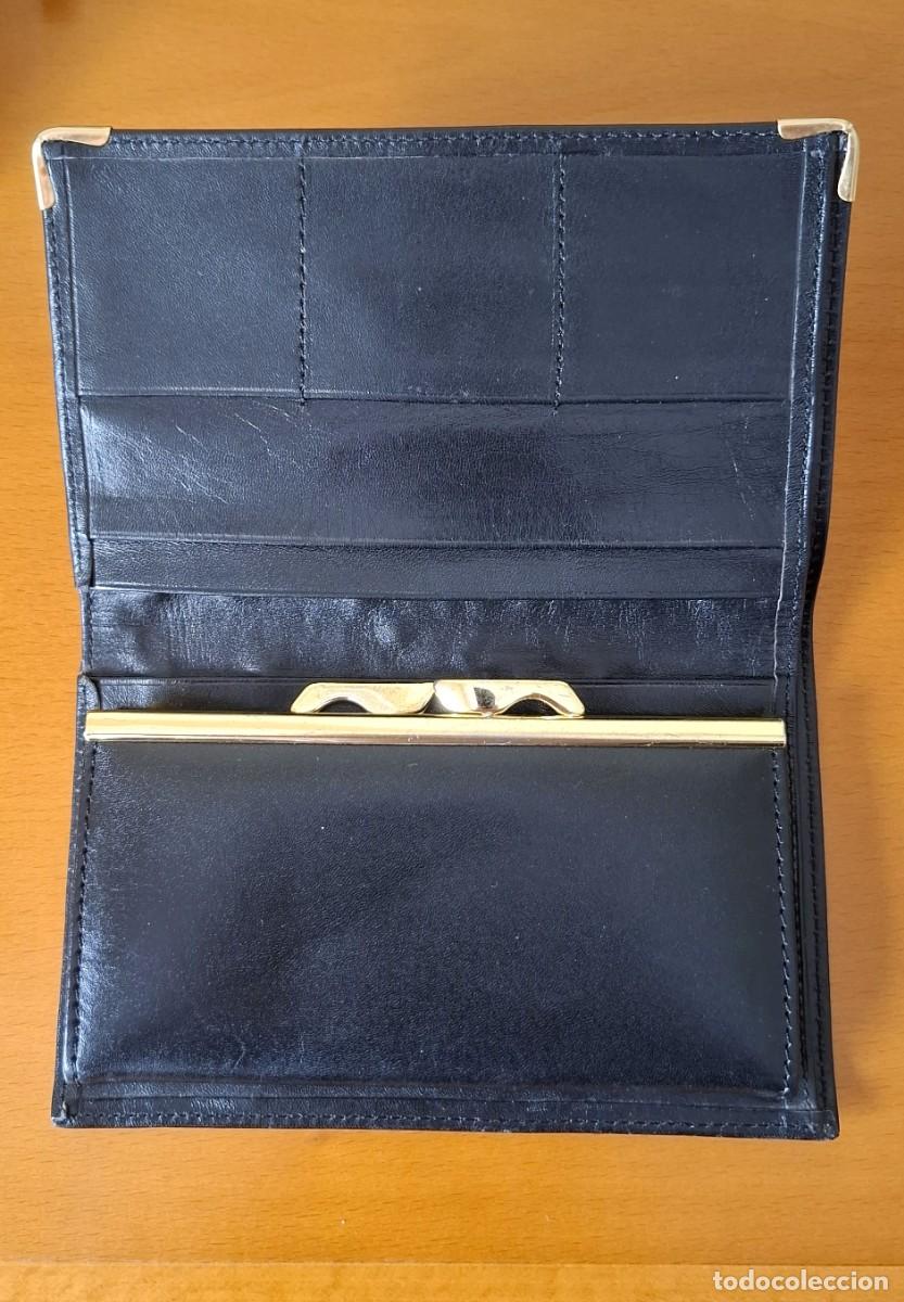 Segunda mano: Cartera/Monedero en piel negro. - Foto 5