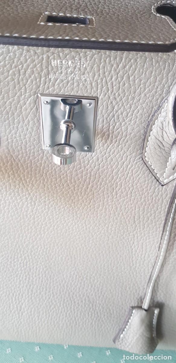 Segunda mano: Bolso de piel color gris - Foto 7