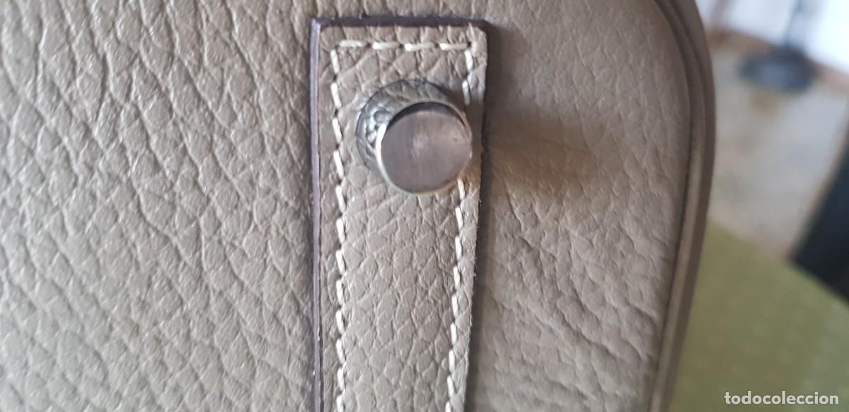 Segunda mano: Bolso de piel color gris - Foto 10