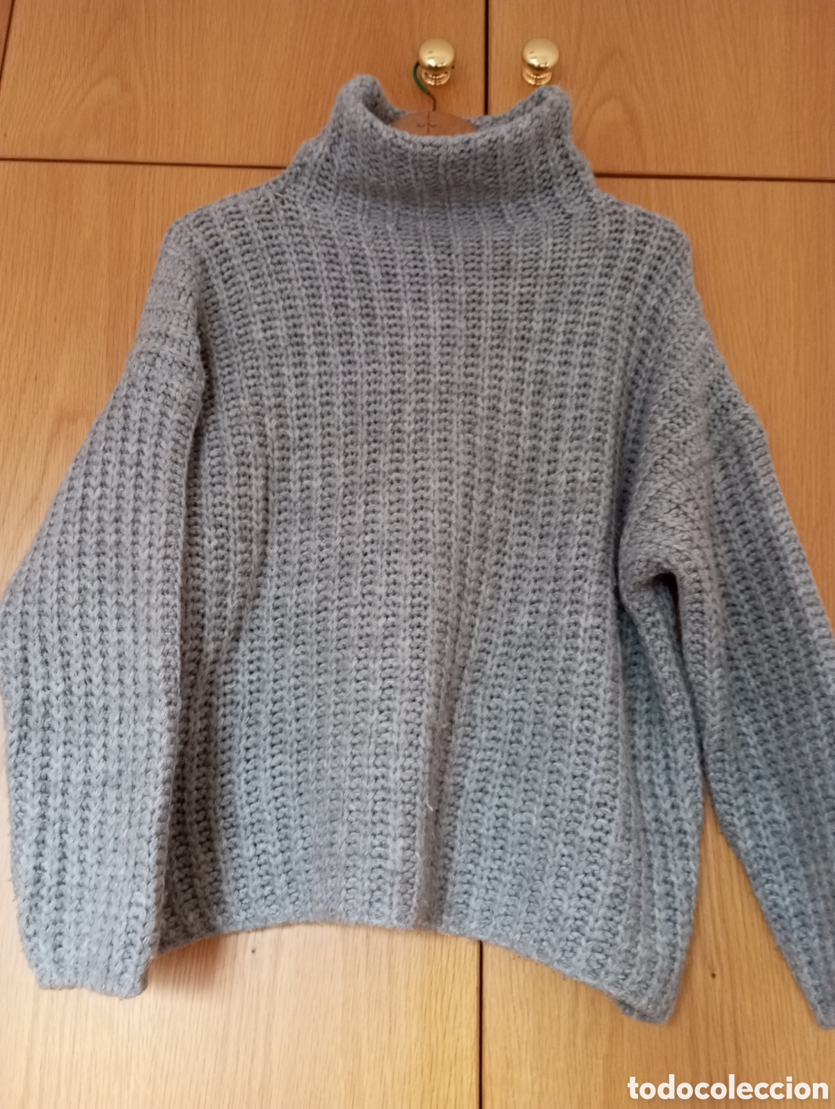 Segunda mano: Jersey de invierno en color gris - Foto 2