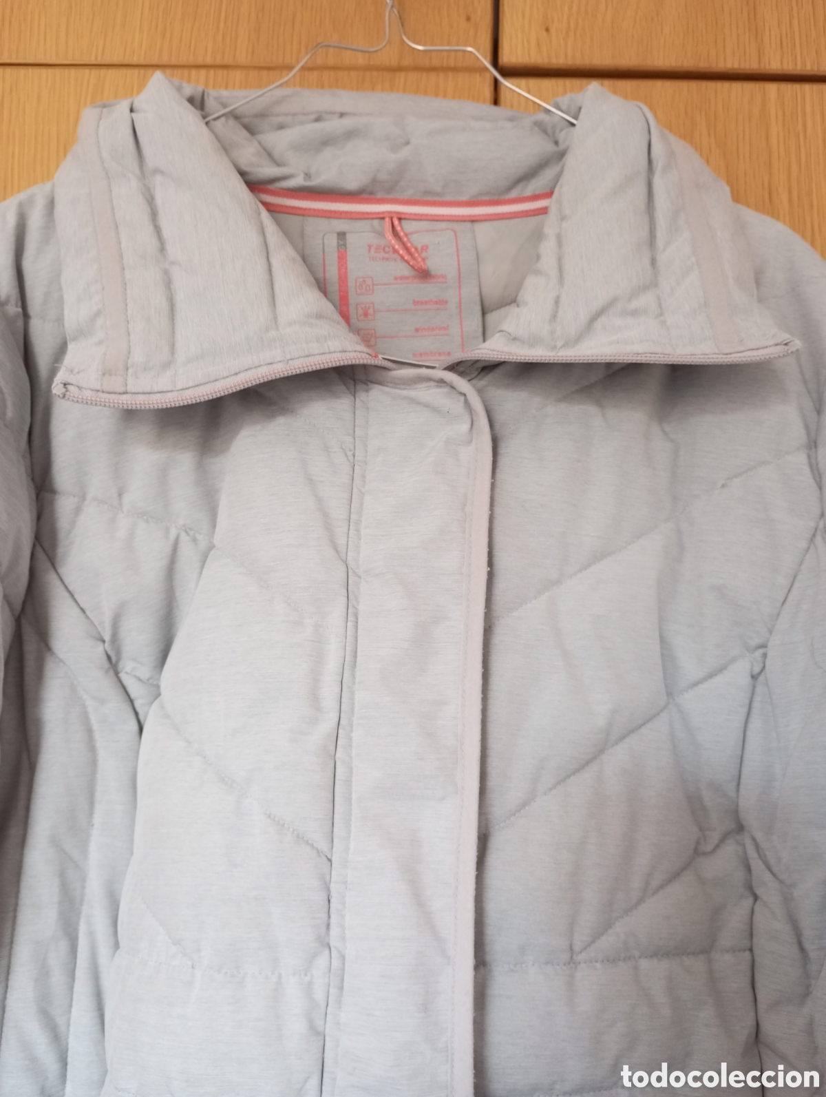 Segunda mano: Chaqueta t&egrave;cnica impermeable - Foto 3