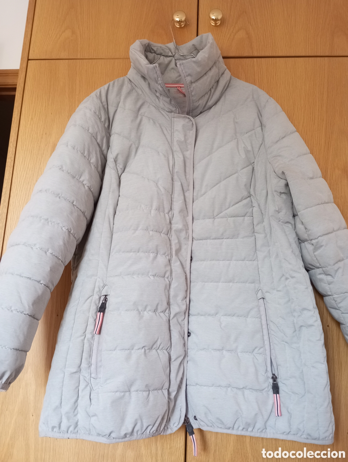 Segunda mano: Chaqueta t&egrave;cnica impermeable - Foto 5