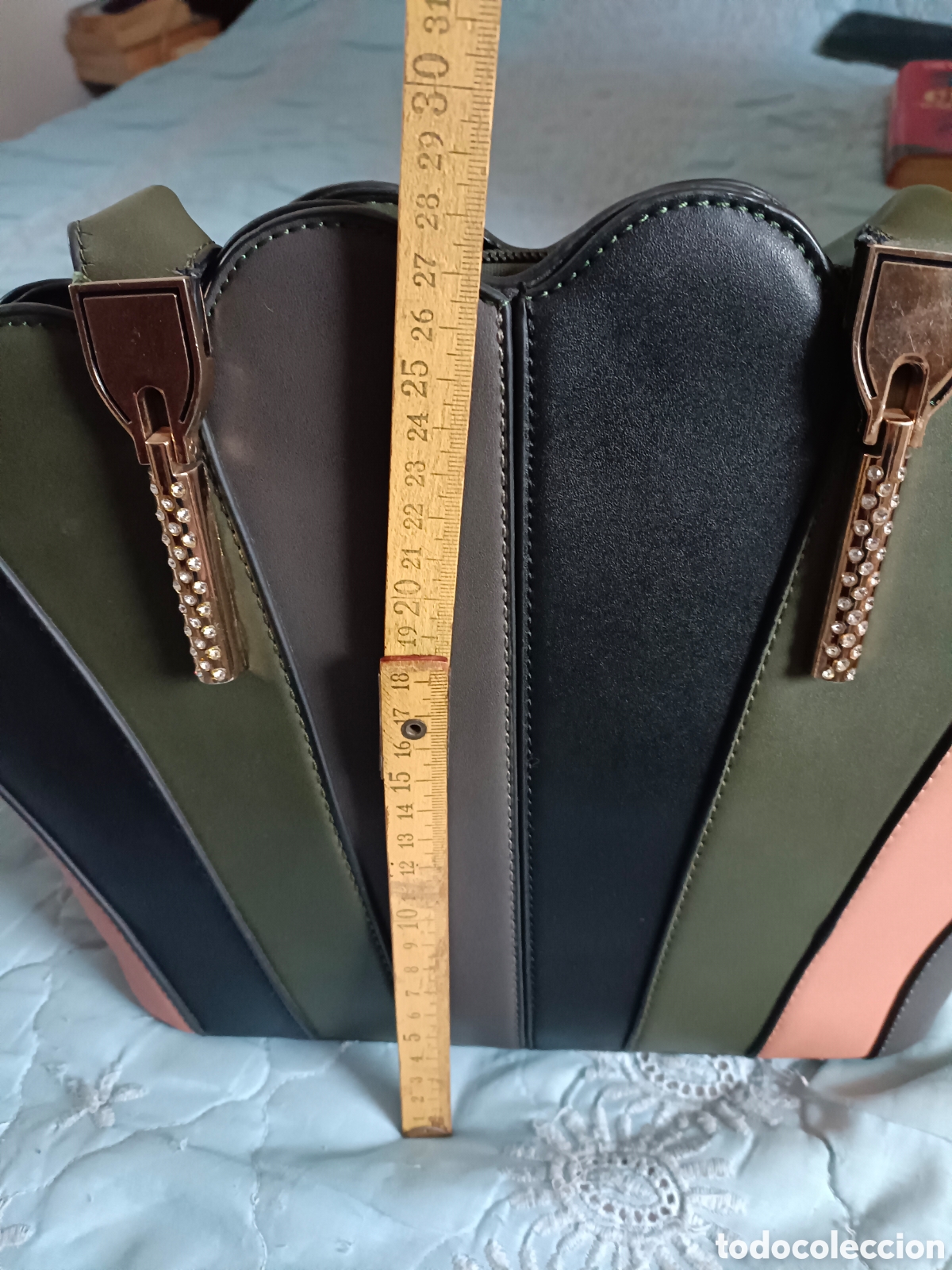 Segunda mano: Bolso de se&ntilde;oras multicolor - Foto 2