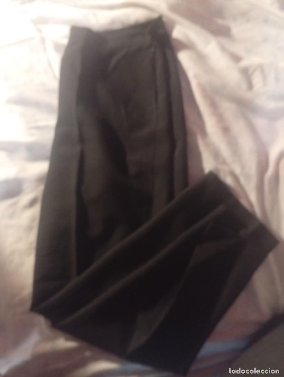Segunda mano: Pantalones mujer........... - Foto 1