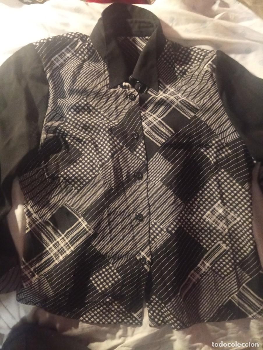 Segunda mano: Camisa mujer.......... - Foto 3