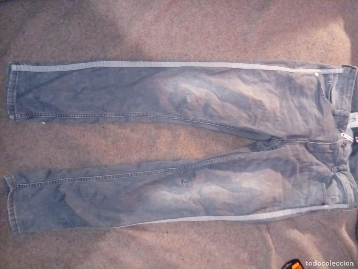 Segunda mano: Vaqueros talla 30......... - Foto 1