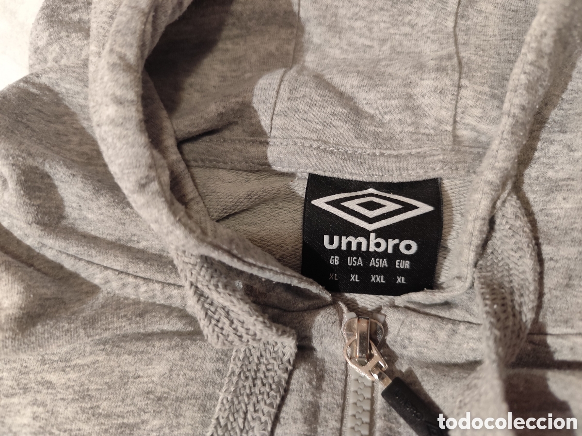 Segunda mano: Chaqueta Sudadera Umbro, con cremallera y capucha - Foto 4