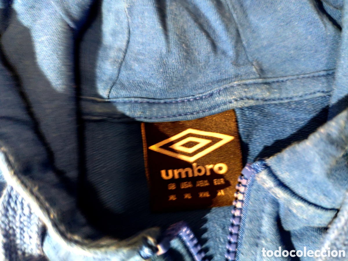 Segunda mano: Chaqueta Sudadera Umbro. Con cremallera y capucha - Foto 4
