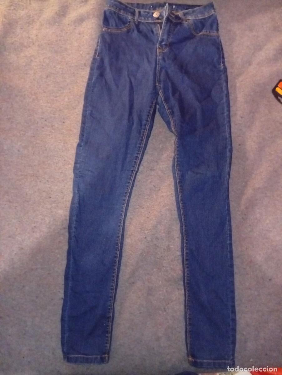Segunda mano: Pantalones tejanos........ - Foto 1