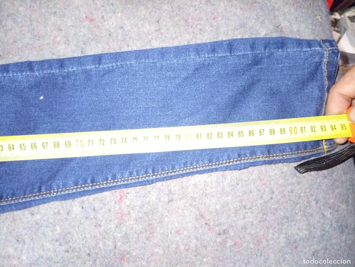 Segunda mano: Pantalones tejanos........ - Foto 3