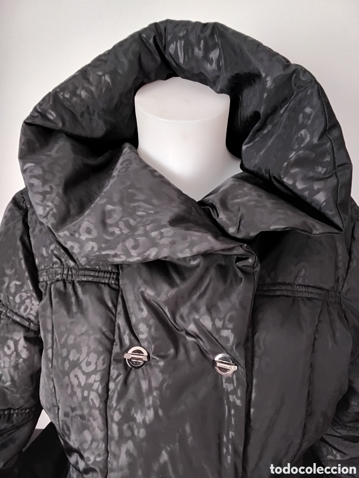 Segunda mano: Abrigo, Chaqueton Negro - Foto 3