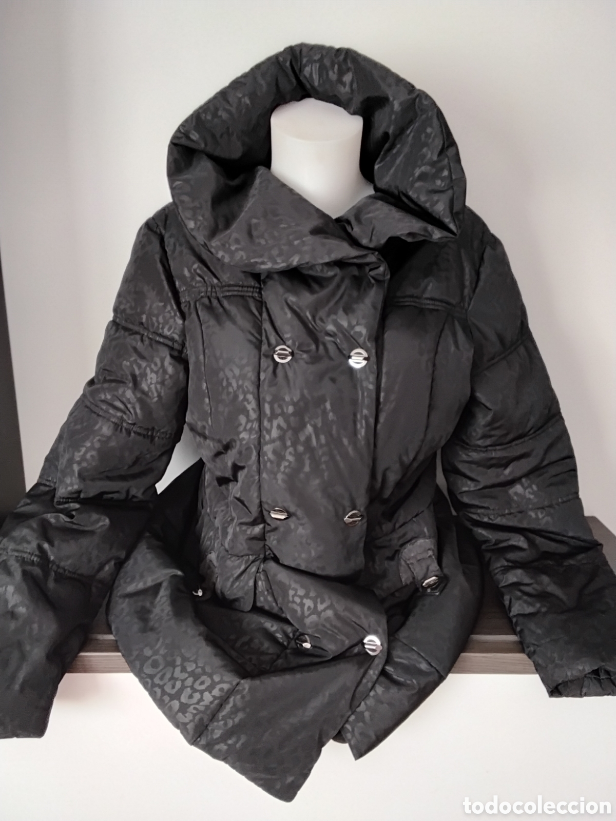 Segunda mano: Abrigo, Chaqueton Negro - Foto 5