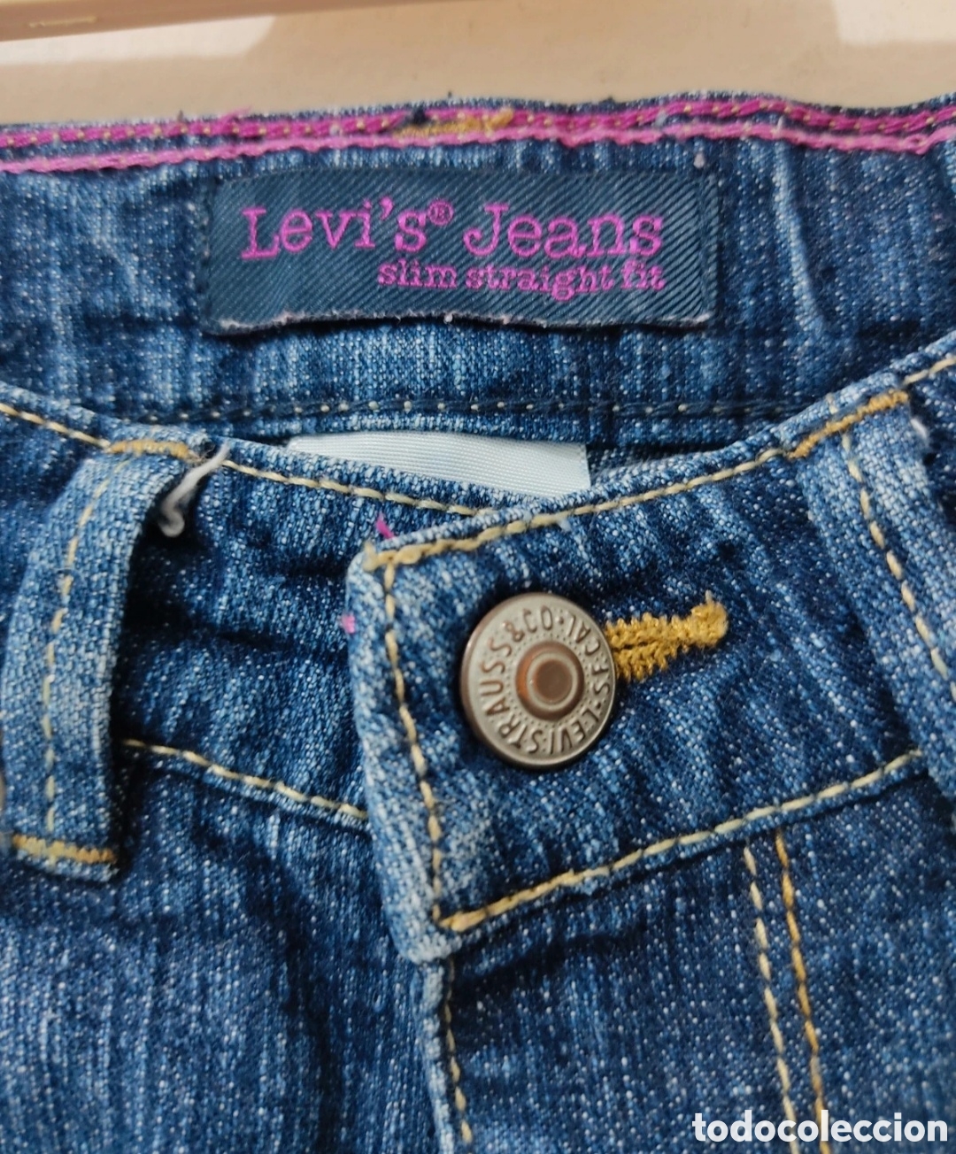 Segunda mano: Vaqueros para Ni&ntilde;as de 5 a&ntilde;os marca Levis - Foto 5