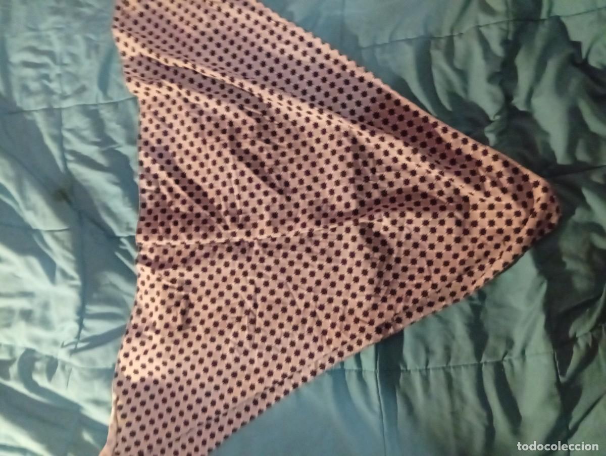 Segunda mano: Pa&ntilde;uelo mujer........... - Foto 2
