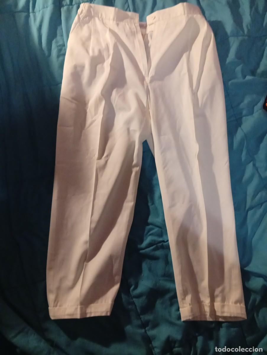 Segunda mano: Pantalones mujer........... - Foto 1