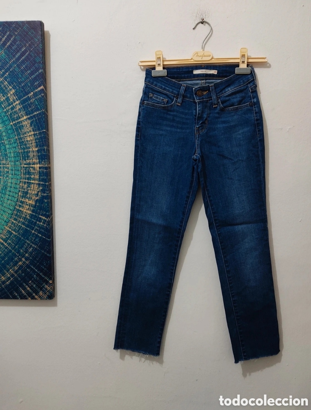 Segunda mano: Vaqueros Rectos para Chicas de 14 a&ntilde;os marca Levis - Foto 2