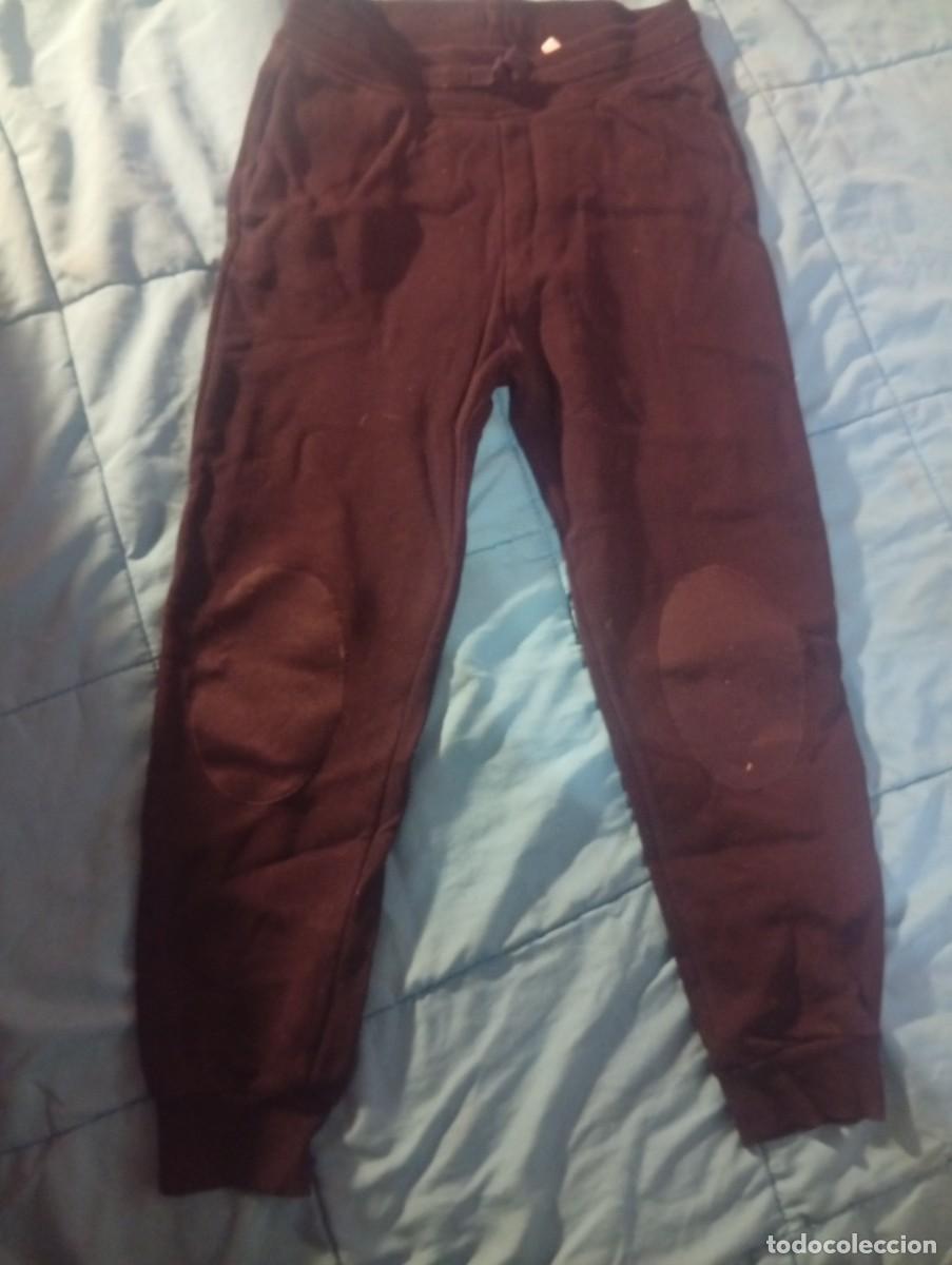 Segunda mano: Pantalones con rodilleras - Foto 3