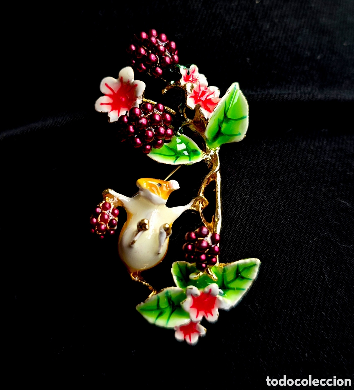 Segunda mano: Broche Rat&oacute;n Zarzamora Esmaltado - Foto 1