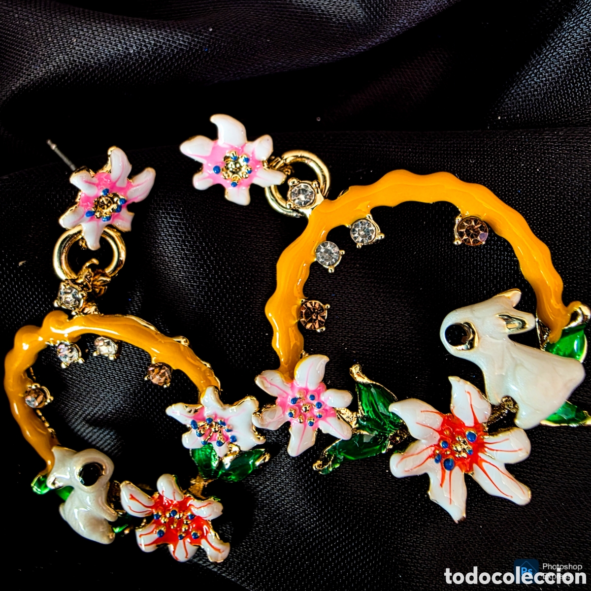 Segunda mano: Pendientes florales con conejos - Foto 1