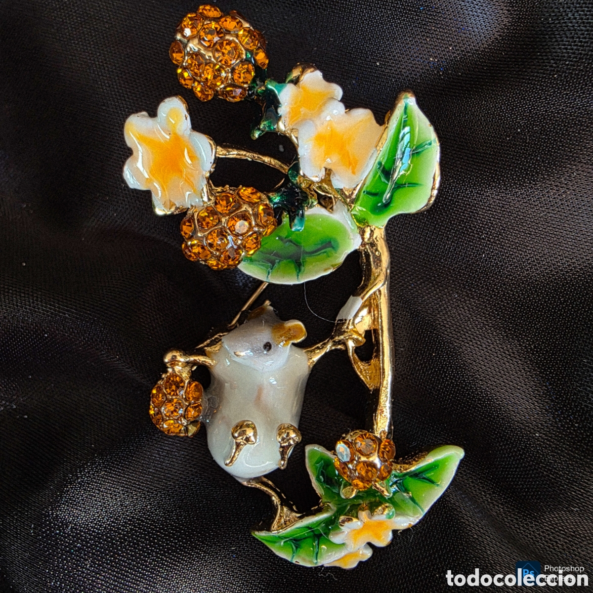 Segunda mano: Broche de rat&oacute;n con bayas y flores - Foto 1