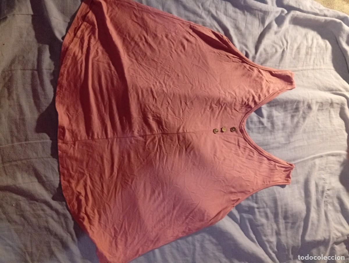 Segunda mano: Blusa mujer.............. - Foto 1