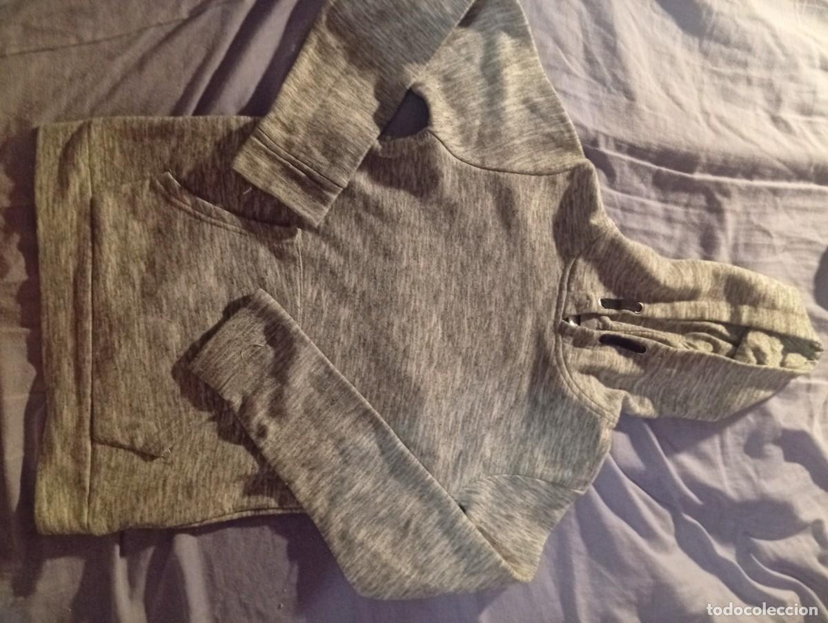 Segunda mano: Sudadera capucha....... - Foto 2