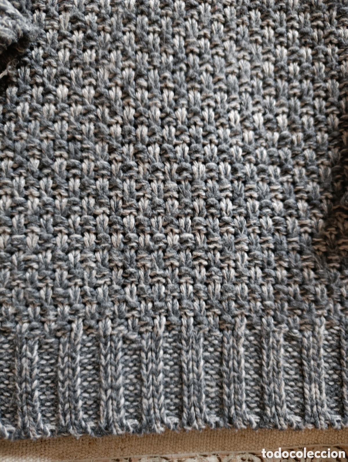 Segunda mano: Jersey cuello alto tonos grises - Foto 5