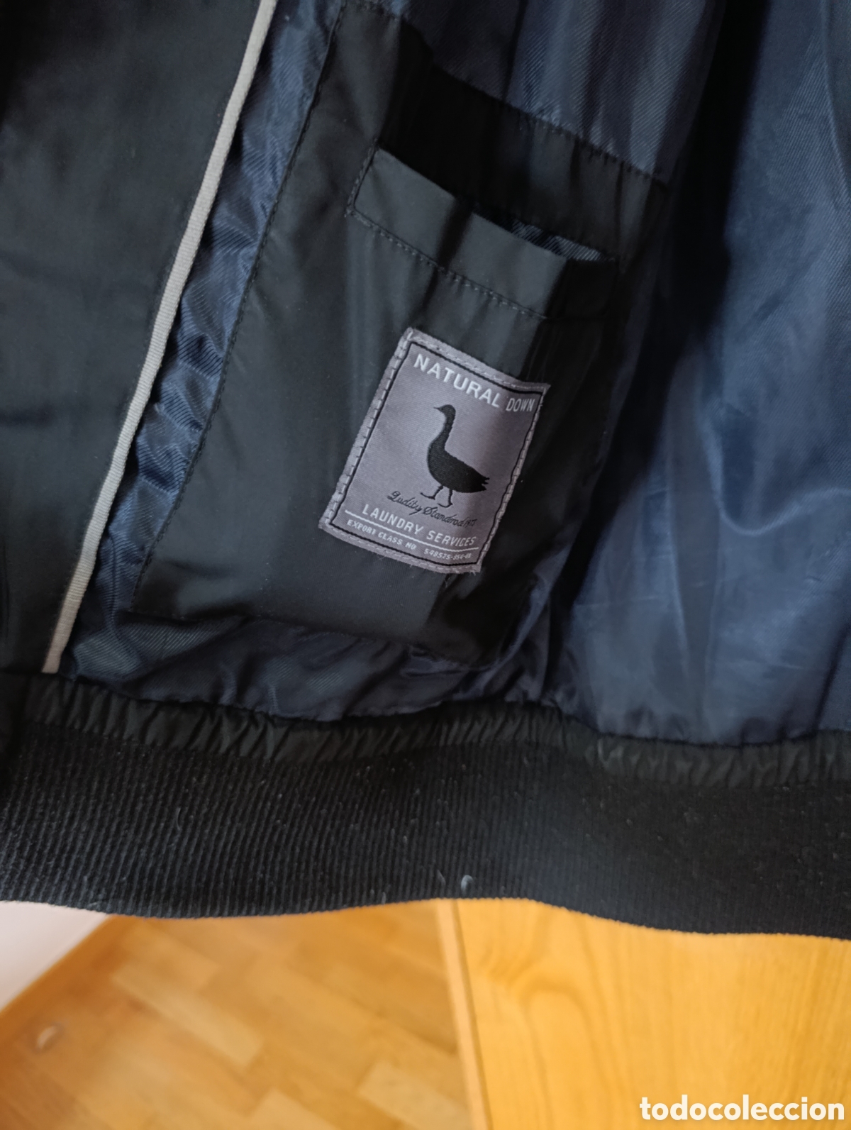 Segunda mano: Chaqueta negra de plumas - Foto 5