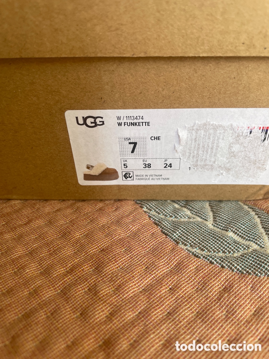 Segunda mano: UGG Funkette. A estrenar. T-38 - Foto 7