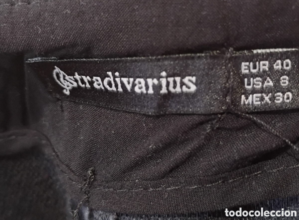 Segunda mano: Falda negra Stradivarius - Foto 3