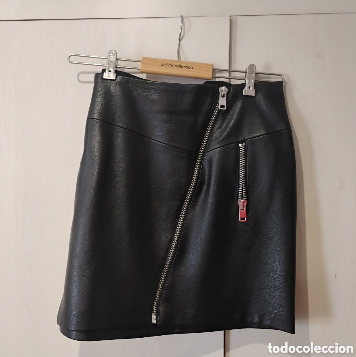Segunda mano: Falda negra Stradivarius - Foto 1