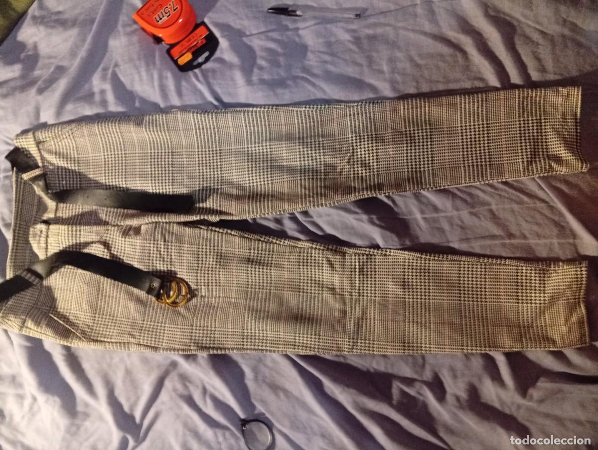 Segunda mano: Pantalones............... - Foto 1
