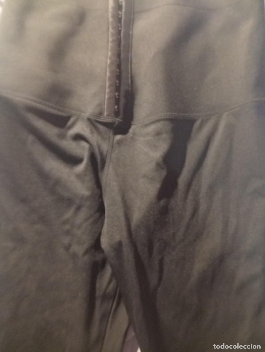 Segunda mano: Pantalones............... - Foto 4