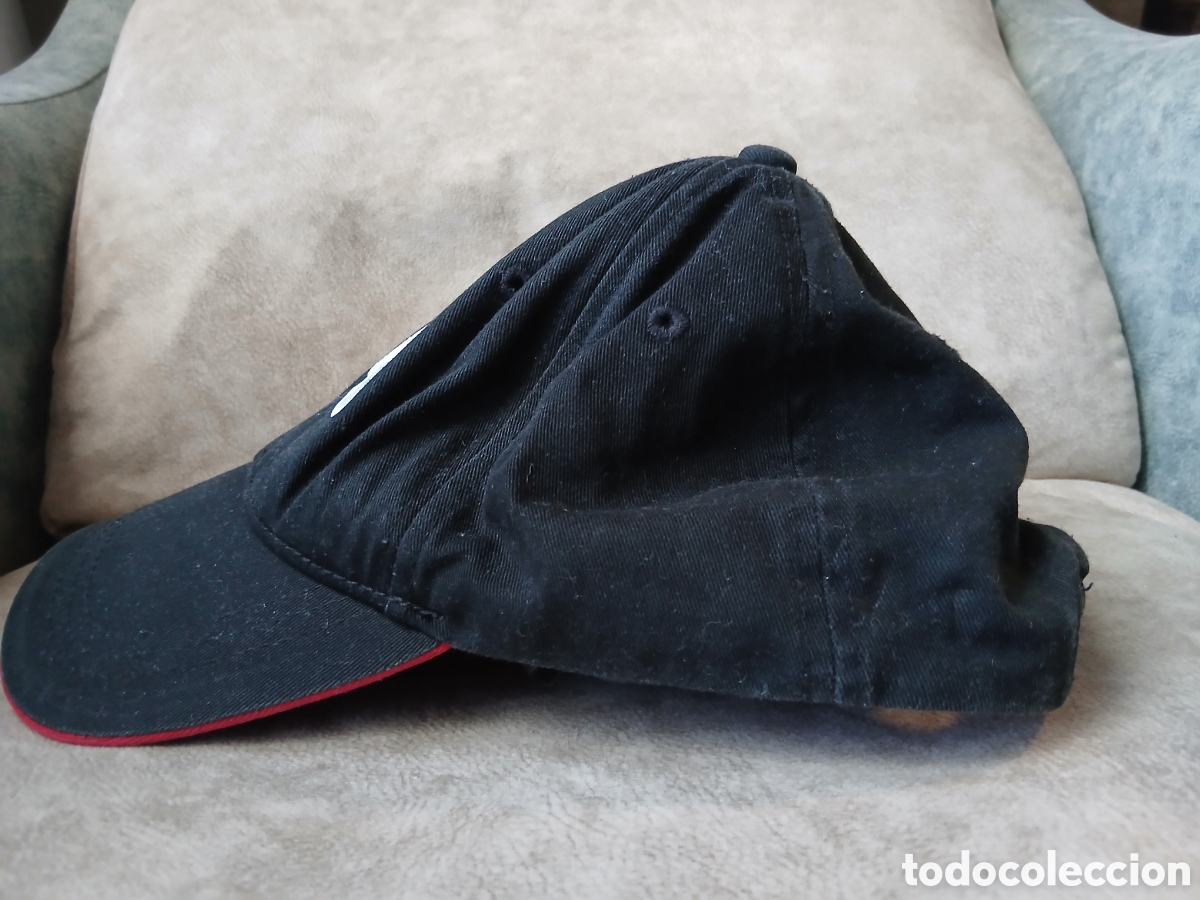 Segunda mano: Gorra Fila Negra y Azul - Foto 3