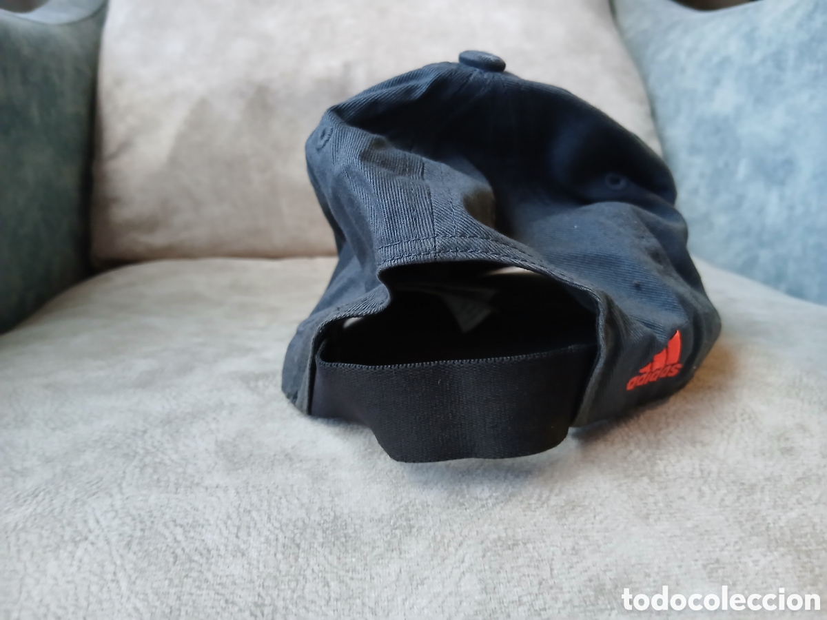 Segunda mano: Gorra Adidas Avengers - Foto 4