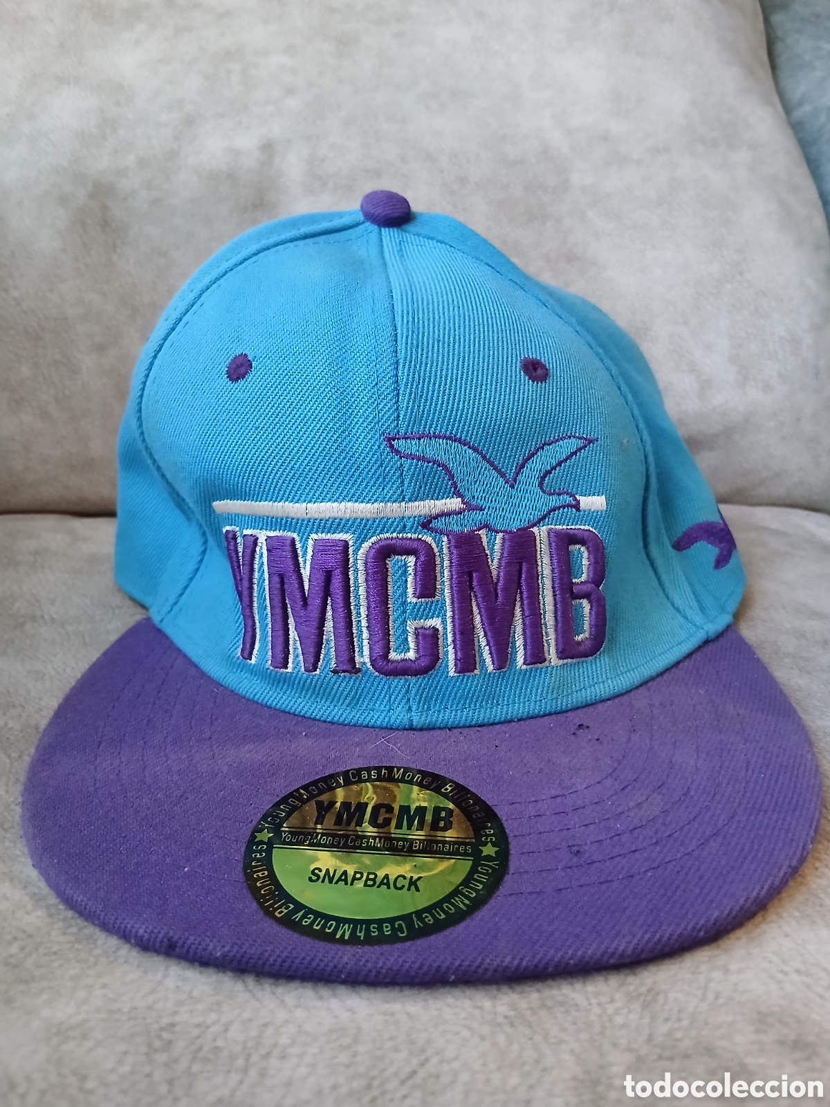 Segunda mano: Gorra YMCMB (con sello oficial) - Foto 1