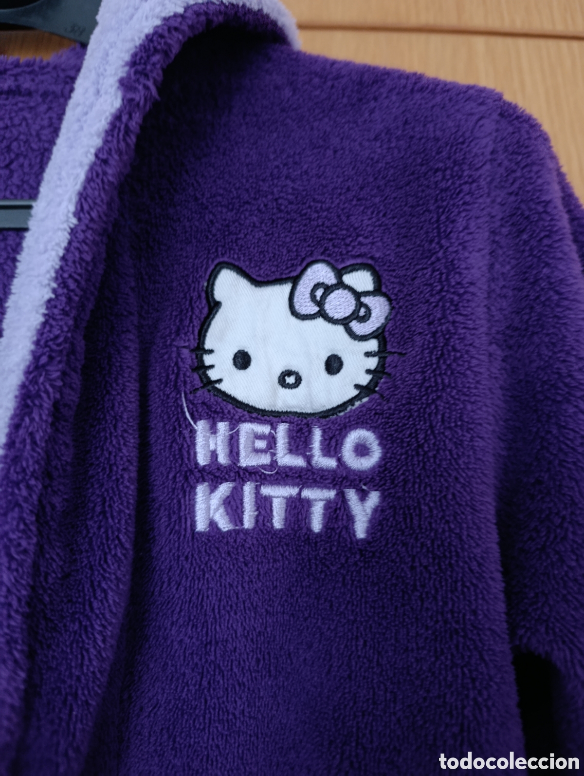 Segunda mano: ALbornoz de la Hello Kitty - Foto 1