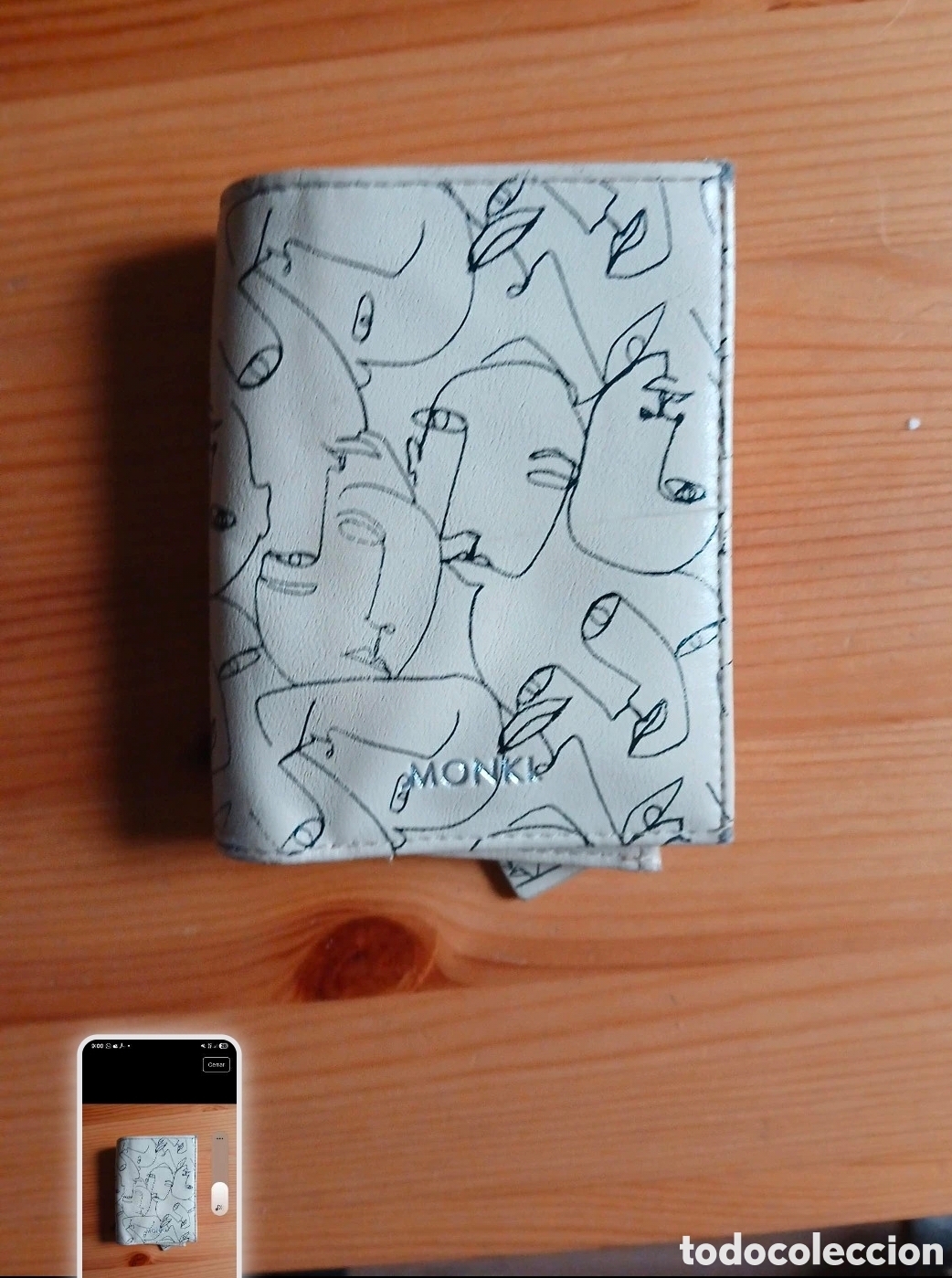 Segunda mano: Cartera Monki con estampado abstracto - Foto 1