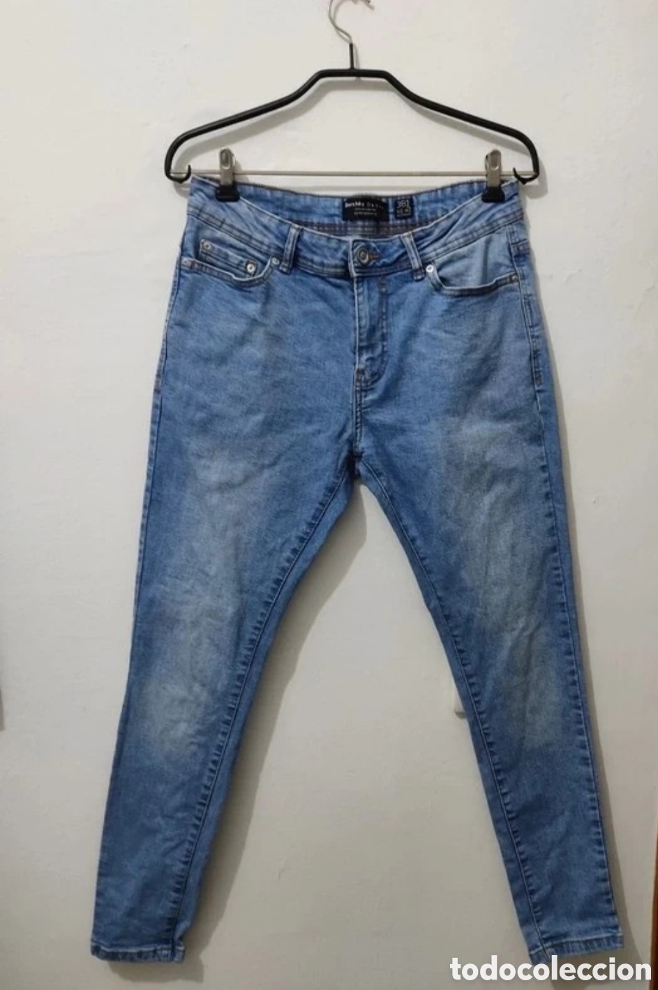 Segunda mano: Vaqueros Pitillo para mujer talla 38 marca Bershka - Foto 2