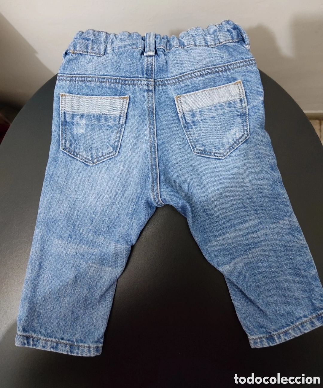 Segunda mano: Vaqueros para Beb&eacute;s de 4-6 meses marca H&M - Foto 3