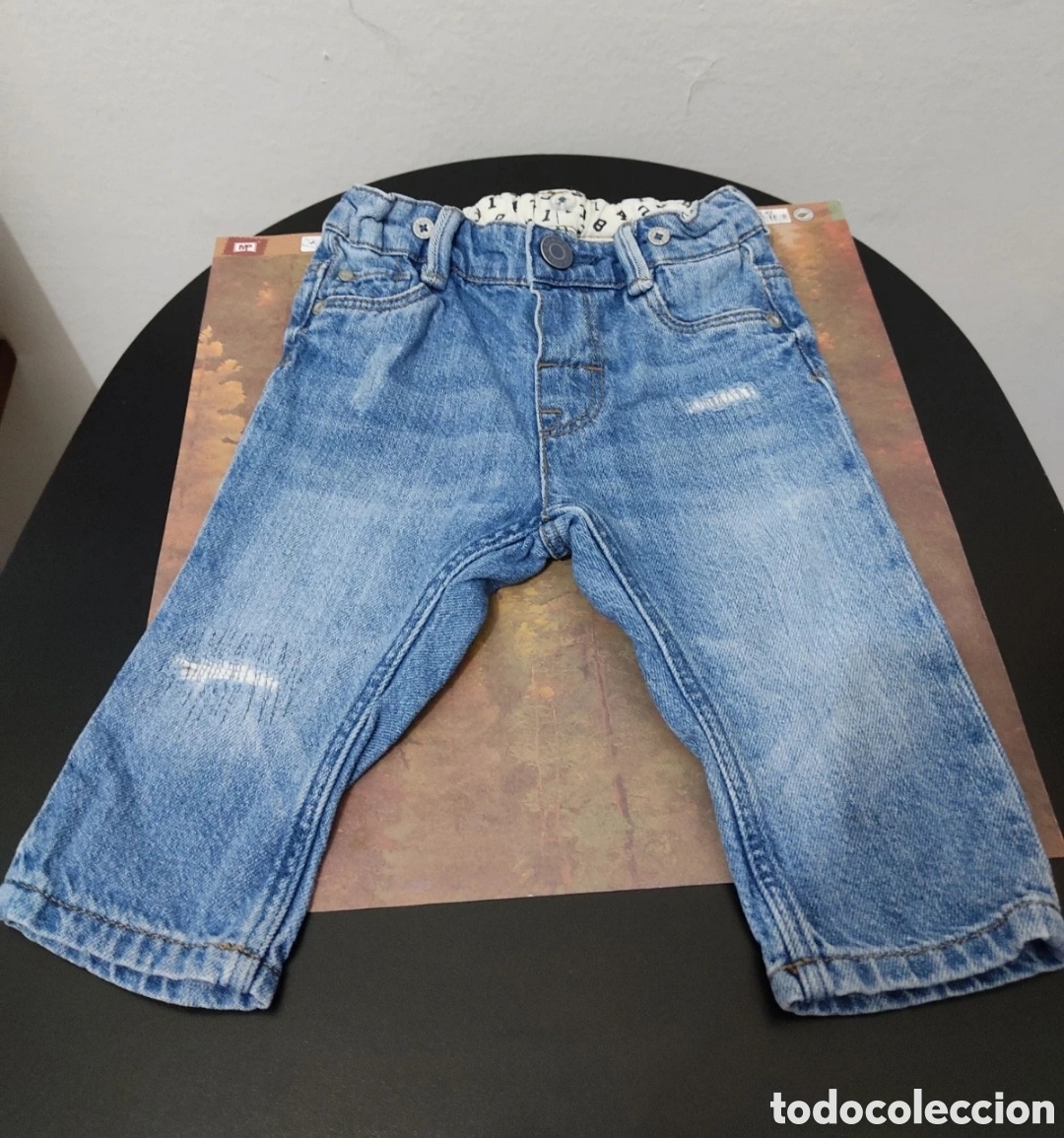Segunda mano: Vaqueros para Beb&eacute;s de 4-6 meses marca H&M - Foto 9