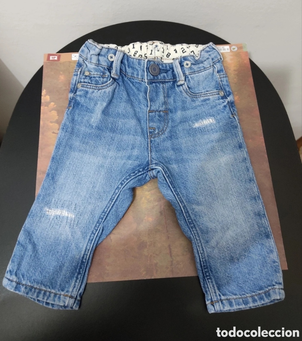 Segunda mano: Vaqueros para Beb&eacute;s de 4-6 meses marca H&M - Foto 12