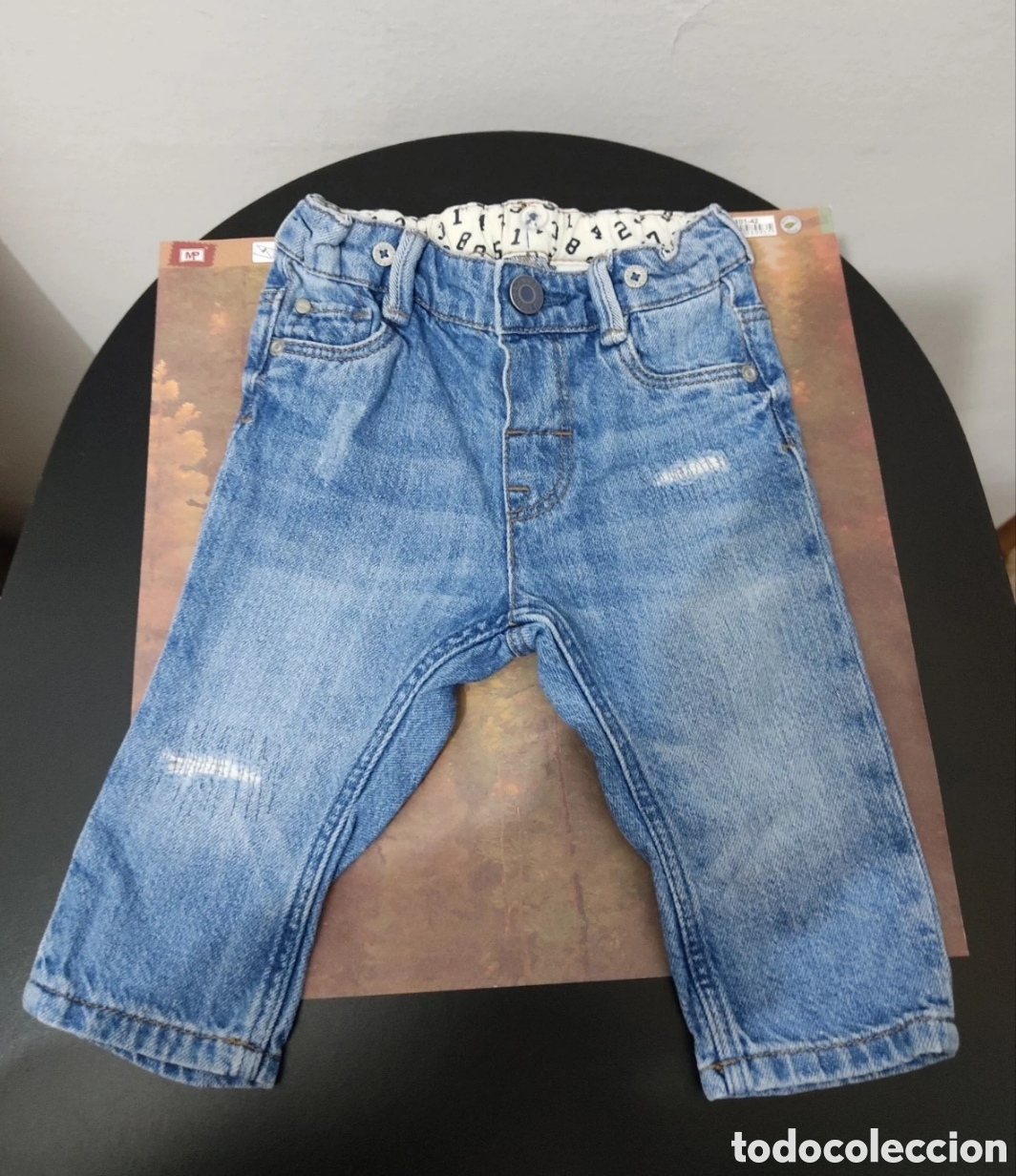Segunda mano: Vaqueros para Beb&eacute;s de 4-6 meses marca H&M - Foto 13